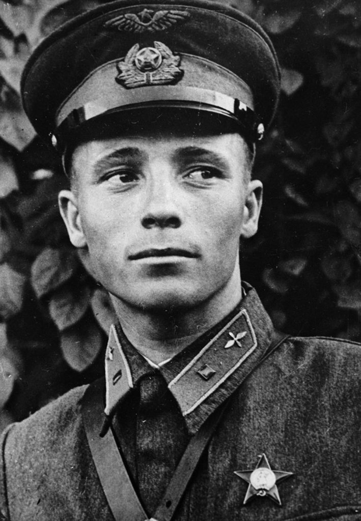Младший лейтенант Виктор Васильевич Талалихин