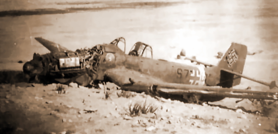 Сбитый пикировщик «Юнкерс» Ju 87D из штурмовой эскадры SG 3.