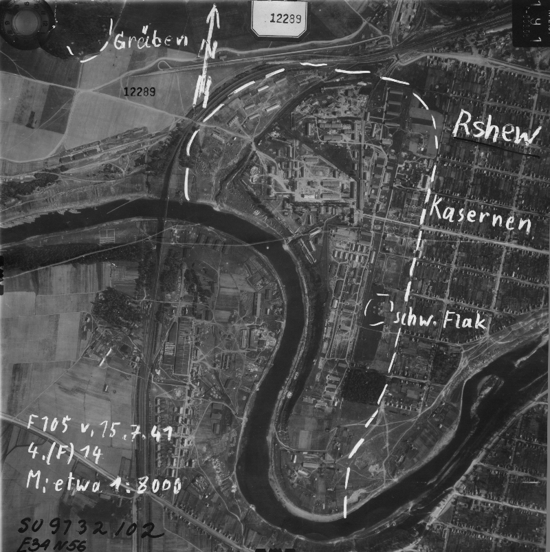 Немецкий аэрофотоснимок района железнодорожного моста. Ржев, июль 1941 года (pastvu.com).