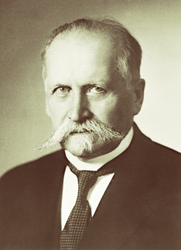 Кюёсти Каллио (1873–1940), один из наиболее известных финских политиков, президент Финляндии (1937-1940), до этого четырежды возглавлял финское правительство и шесть раз занимал пост спикера финского парламента