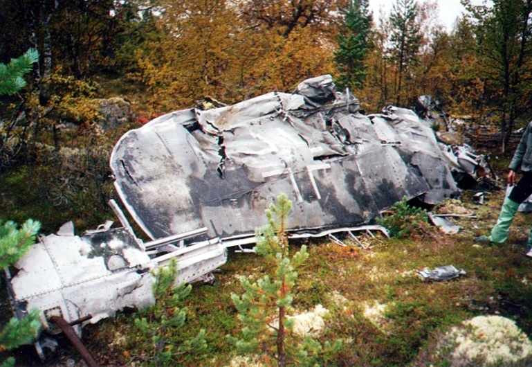Фрагменты самолета Hs.126 V7+1M (фото из интернета).