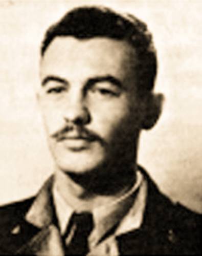 Ури Шлезингер погиб в своём первом боевом вылете 31 октября 1956 года. Его «Мустанг» является кандидатом на сбитие тремя разными типами самолётов ВВС Египта, включая МиГ-17 (honorisraelsfallen.com)