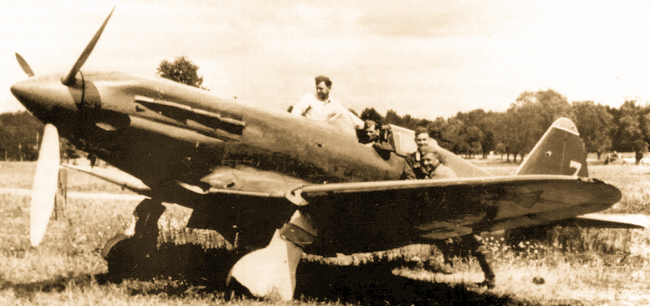 МиГ-3 из состава 124-го ИАП, оставленный из-за технической неисправности на аэродроме Высоко-Мазовецк, июнь 1941 года