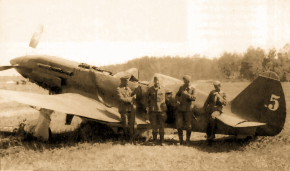 МиГ-3 из состава 124-го ИАП, оставленный из-за технической неисправности на аэродроме Высоко-Мазовецк, июнь 1941 года