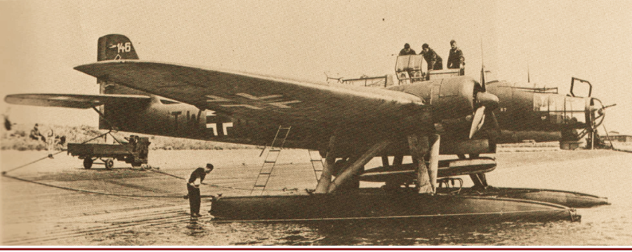 Не-115 с учебной торпедой