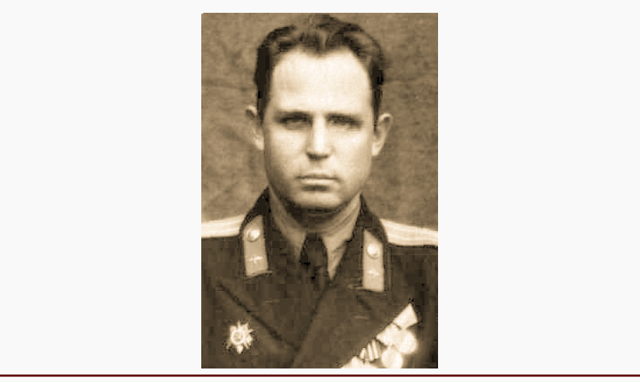 Командир 1-й эскадрильи 65-го гв.ИАП капитан Анатолий Александрович Головин. Возможно единственный пилот полка сбивший самолёт противника 17.07.43 г. 6.08.43 г., сбит и попал в плен, после войны репатриирован, вернулся в строй, послевоенное фото.