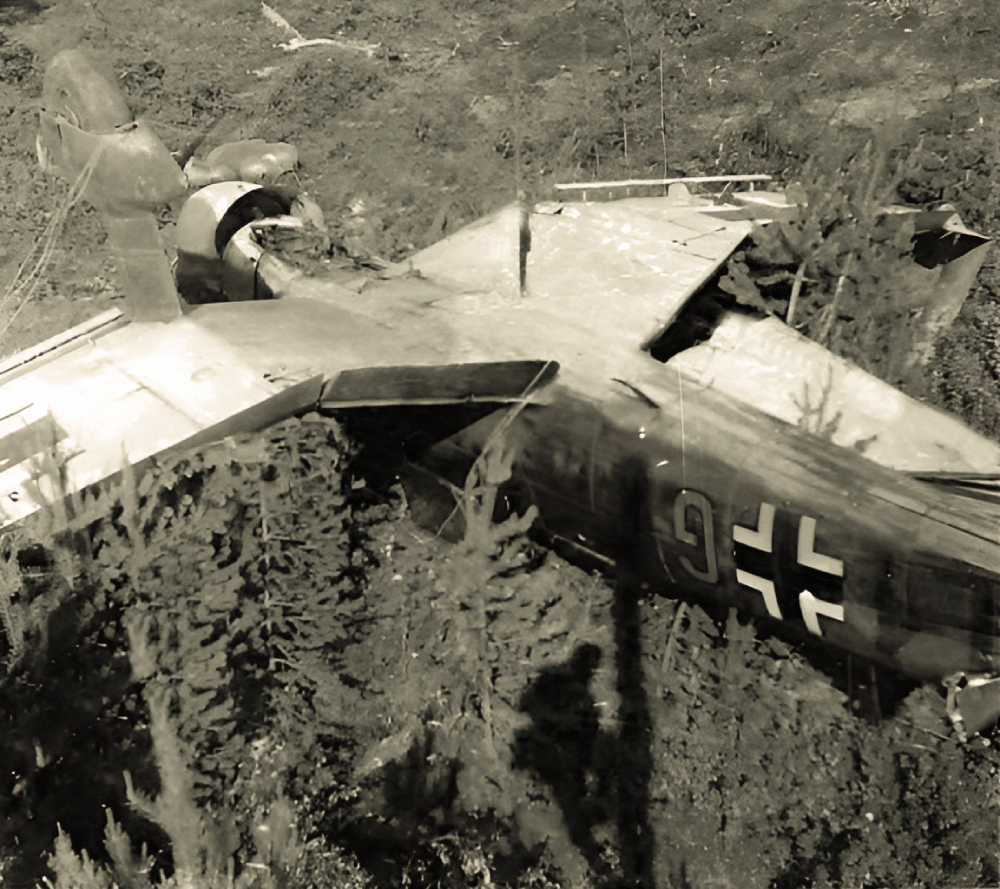 Самолет Ju.87B-1, IV.(St)/LG 1 №0356 после аварийной посадки