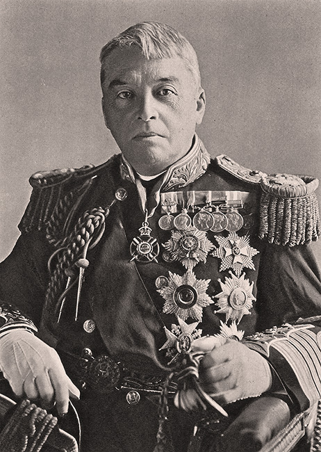 Адмирал сэр Джон Арбетнот Фишер (1841-1920). Первый лорд Адмиралтейства в период с 1904 по 1910 гг. и с 1914 по 1915 гг. Поистине легендарная личность, реформатор и новатор, сумевший обеспечить превосходство Королевского флота к началу Первой мировой войны. Был известен также крайней резкостью суждений, в том числе и по отношению к коллегам.