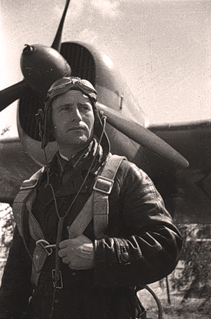 Майор Иван Семенович Полбин у СБ, лето 1941 года.